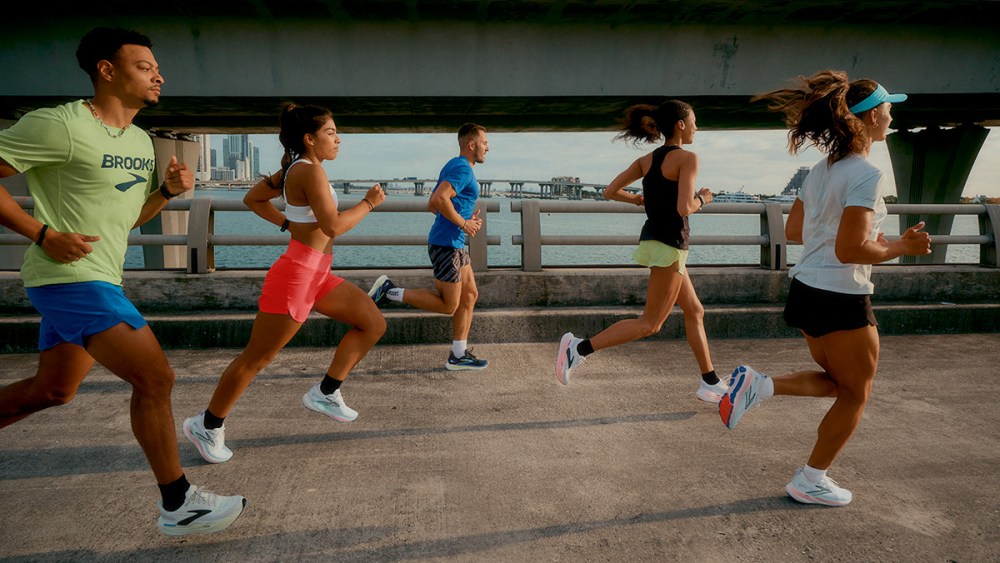 Brooks, running, shoes, sneakers, footwear, running shoes, running sneakers, Brooks Running