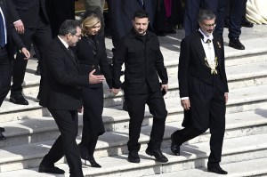VATICAN CITY, VATICAN - MAY 18: Olena Zelenska, Ukraine's first lady and President of Ukraine Volodymyr Zelenskyy arrive ahead of the Inauguration Mass of Pope Leo XIV in St Peter's Square on May 18, 2025 in Vatican City, Vatican. Pope Leo XIV (formerly Cardinal Robert Francis Prevost) presided over his inauguration mass in St Peter's Square after his election on May 8th. (Photo by Antonio Masiello/Getty Images)