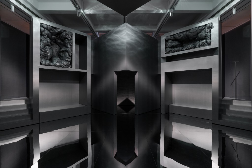 Shanghaiโs Rockbund Art Museum Celebrates โThreshold of Collapseโ With Threeย Exhibitions
