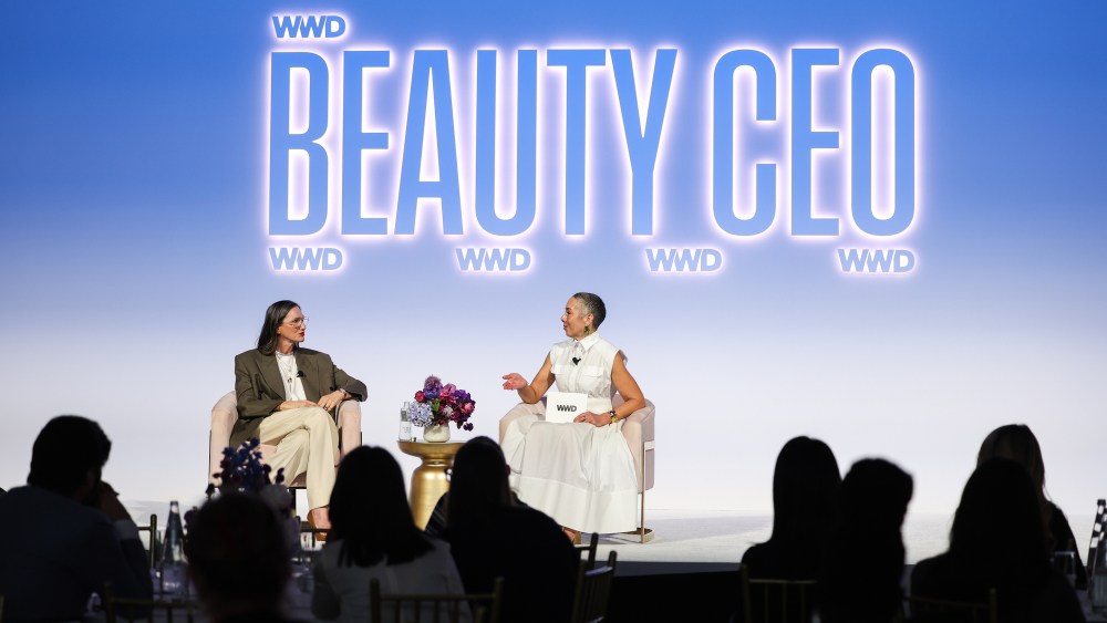 Jenna Lyons in conversation with Jenny B. Fine at the 2025 WWD Beauty CEO Summit.