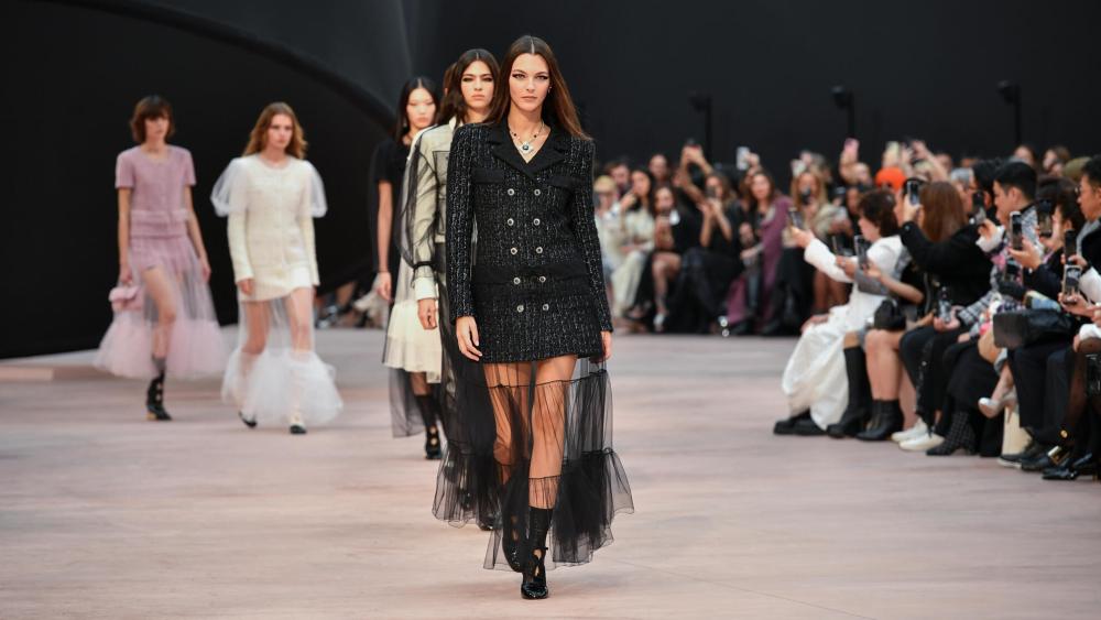 Model on the runway at the Chanel Fall RTW 2025 fashion show as part of Paris Fashion Week on March 11, 2025 in Paris, France.