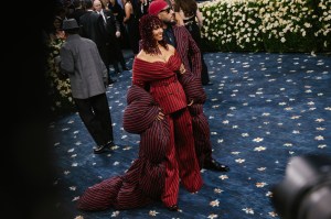 Alicia Keys, Swizz Beatz at The 2025 Met Gala Celebrating "Superfine: Tailoring Black Style" held at The Metropolitan Museum of Art on May 05, 2025 in New York, New York. (Photo by Lexie Moreland/WWD via Getty Images)