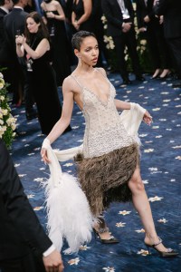 FKA twigs in Fred Leighton and Kwiat at The 2025 Met Gala Celebrating "Superfine: Tailoring Black Style" held at The Metropolitan Museum of Art on May 05, 2025 in New York, New York.