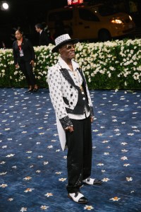 Dapper Dan at The 2025 Met Gala Celebrating "Superfine: Tailoring Black Style" held at The Metropolitan Museum of Art on May 05, 2025 in New York, New York.