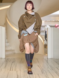 Jiaqi Liu
