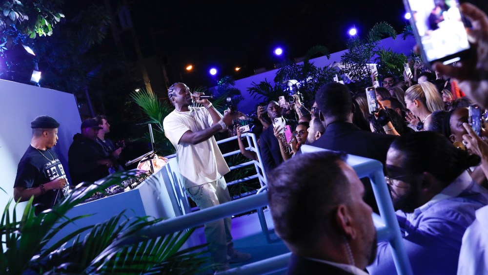 Pusha T performing at Louis Vuitton's "Paris to Miami" party.