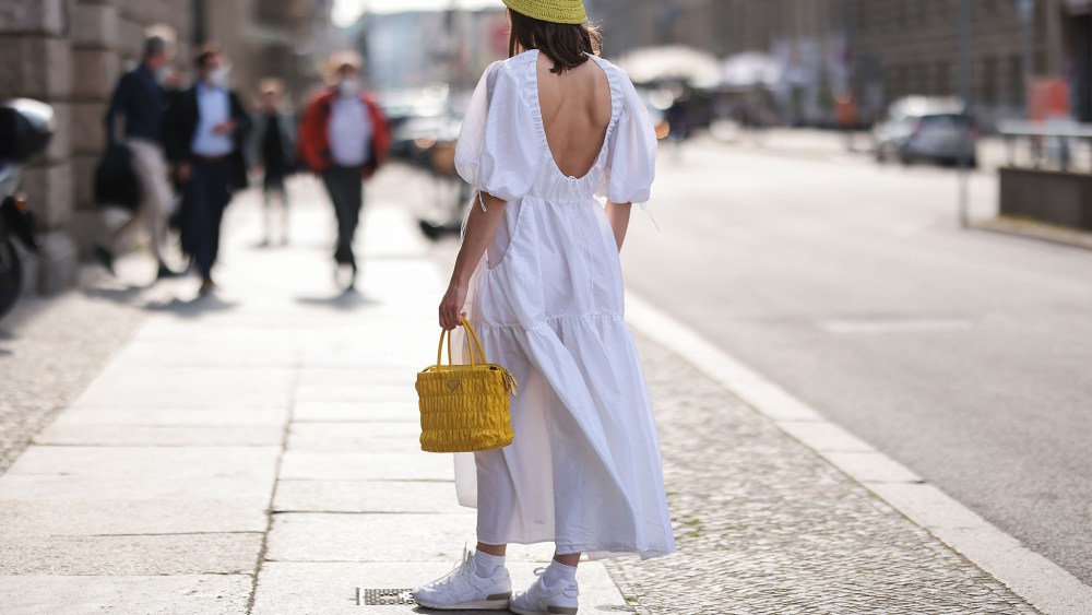 how to wear white sneakers with dresses