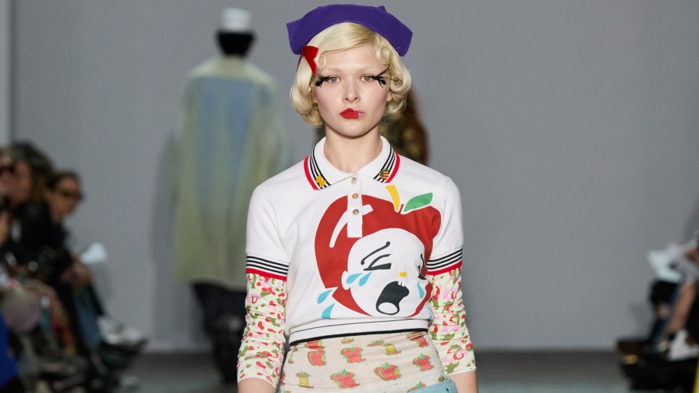 A look one from Yuura Asano's final collection.