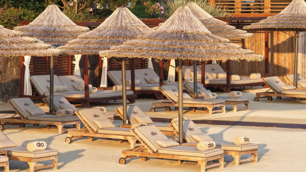 Alo beach
