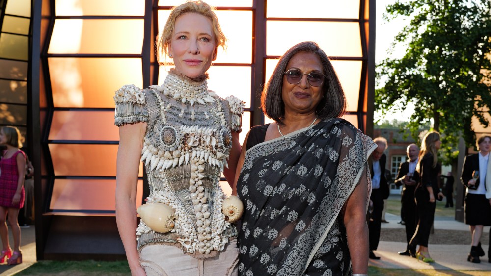 Cate Blanchett, Marina Tabussum