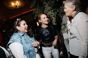 Beanie Feldstein and AnnaSophia Robb