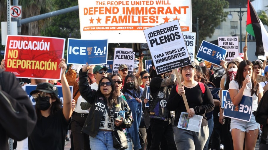 Los Angeles protest over ICE raids