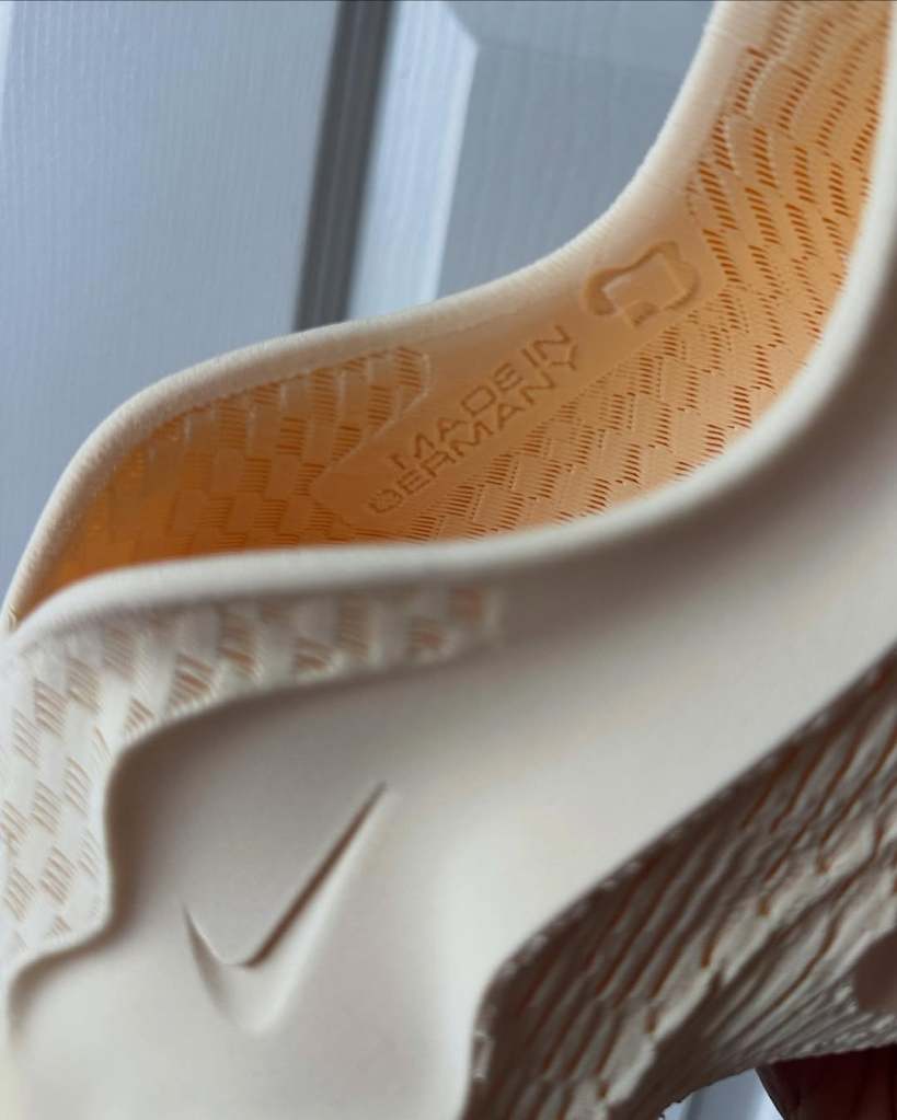 Nike Air Max 1000 Foamy Oat Nike Air Max 1000 Foamy Oat