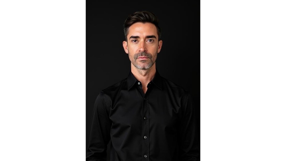 Robert Holden is becoming North American president of Celine.
