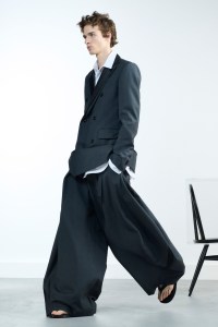 Sacai Men's Spring 2026 Ready-to-Wear Collection at Paris Men's Fashion Week