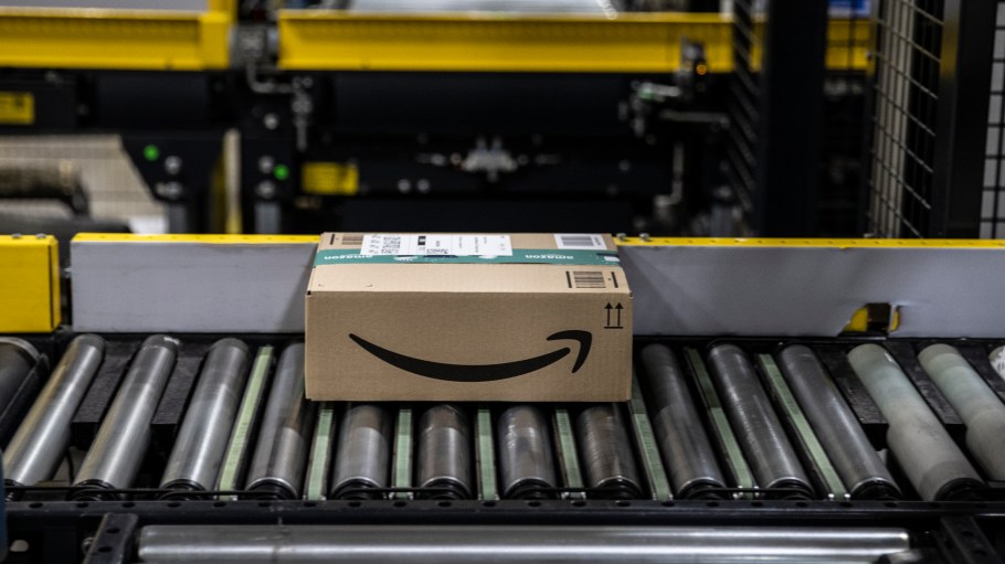 BRIESELANG, GERMANY - NOVEMBER 18: A package flows along a conveyor belt at an Amazon warehouse on November 18, 2021 in Brieselang, Germany. Many shoppers who fear gifts will be lacking due to the global supply chain disruption are buying their Christmas gifts early this year, both online and at brick and mortar retailers. (Photo by Maja Hitij/Getty Images)
