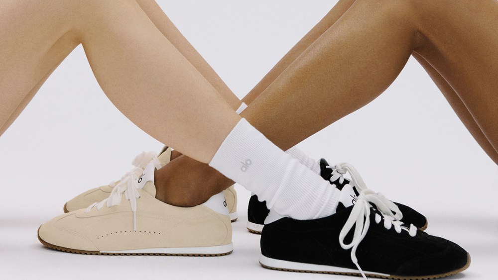 Alo Sunset Sneaker in Black