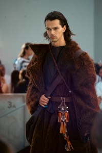 Looks from "Synergetic"