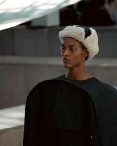 Looks from "Synergetic"