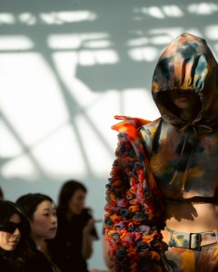 Looks from "Synergetic"