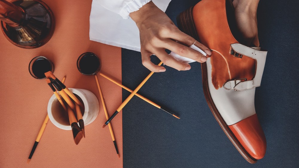 The art of "velatura," Santoni’s unique coloring technique.