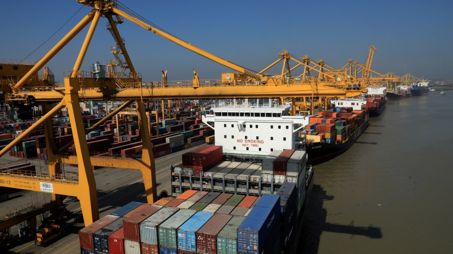 The outages cripple clearance operations at Chattogram and other major ports, worsening congestion already strained by weather, labor unrest and holiday disruptions.