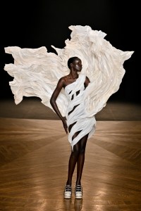 Iris Van Herpen Fall 2025 Couture at Paris Couture Week