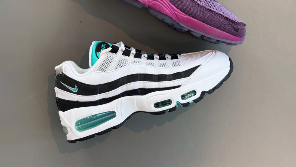 Nike Air Max 95 Black Border