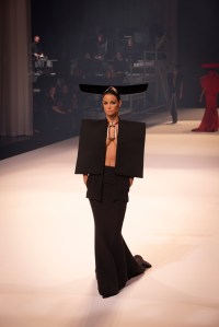 Stephane Rolland Fall 2025 Couture at Paris Couture Fashion Week