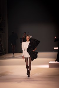 Stephane Rolland Fall 2025 Couture at Paris Couture Fashion Week