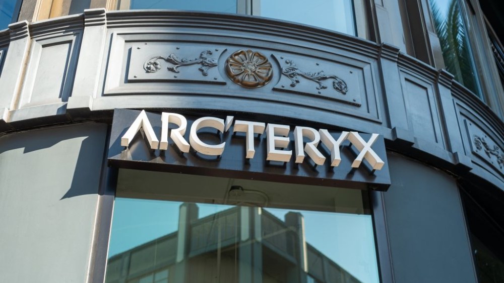 Arc'teryx, Arc'teryx store, store logo Arc'teryx