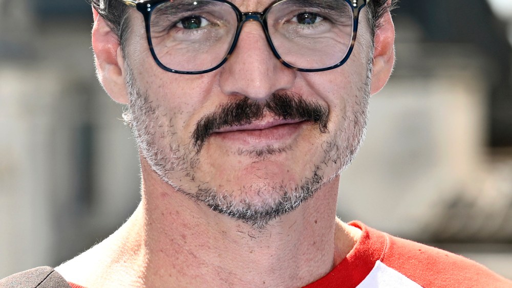 Pedro Pascal wears Oliver Peoples Coren and custom N.06 on July 11th and 10th 2025 while promoting
The Fantastic Four: First Steps in London