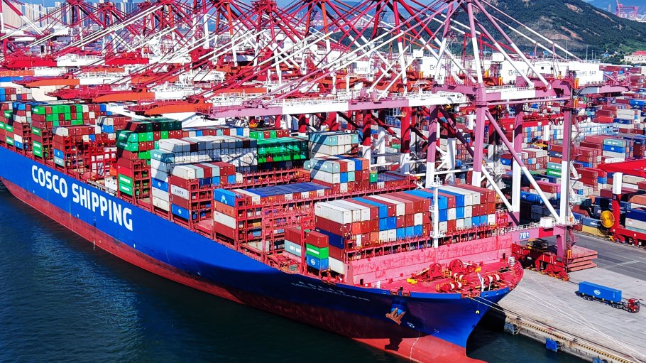 Washington again pressures Panama to cut Chinese ties near canal, while Cosco’s potential entry into the global port sale raises geopolitical stakes.