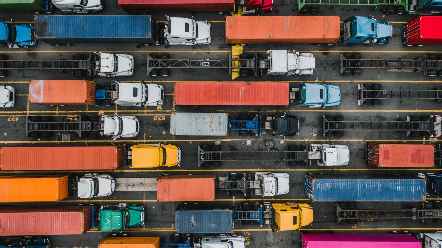 Trump Reveals Details of 25% Truck Tariffs, Offsets for Domestic Assembly