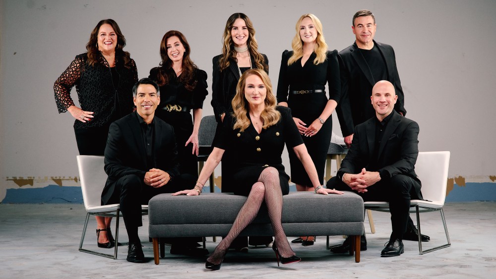 Anita Ryan,Rene Cásares, Kelly Mahoney, Amiee Bayer-Thomas, Kecia Steelman, Lauren Brindley, Mike Maresca and Erik Lopez.