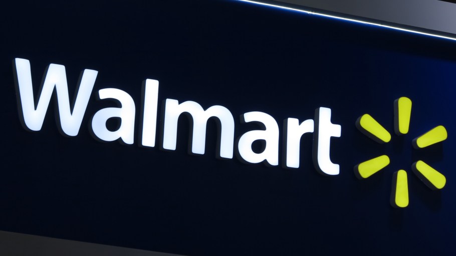 Walmart plans to build a $300 million fulfillment center North Carolina.
