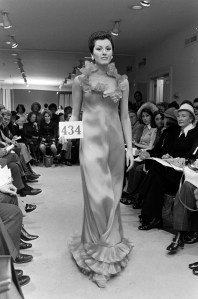 Oscar De La Renta Summer 1973 Ready to Wear Collection Runway and Ambience