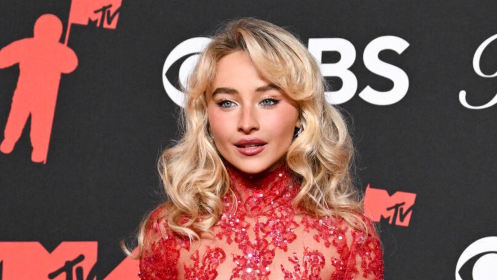 Sabrina Carpenter at the MTV VMAs 2025.