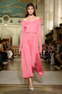 Tory Burch Spring 2026 ready-to-wear collection at New York Fashion Week.