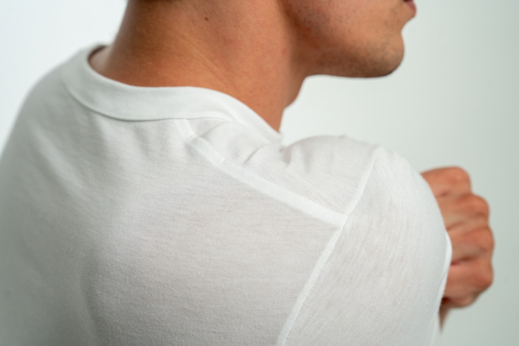 White shoulder seam t shirt