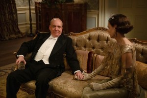 DOWNTON ABBEY: THE GRAND FINALE, (aka DOWNTON ABBEY 3), from left: Paul Giamatti, Elizabeth McGovern, 2025. ph: Rory Mulvey / © Focus Features / Courtesy Everett Collection