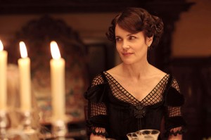 DOWNTON ABBEY, Elizabeth McGovern, 'Episode 2.3', (Season 2, aired Oct. 2, 2011), 2010-. photo: Nick Briggs / © Carnival Films for Masterpiece/PBS / Courtesy: Everett Collection