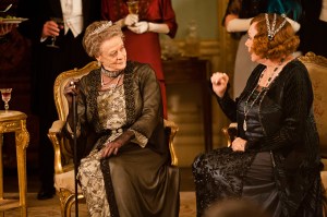 DOWNTON ABBEY, l-r: Maggie Smith, Shirley MacLaine, (Season 3, aired January 6, 2013), 2010-, ph: Nick Briggs/ © Carnival Films for Masterpiece/PBS / Courtesy: Everett Collection