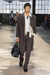 Hugo Boss Spring 2026 Ready-to-Wear Collection at Milan Fashion Week
