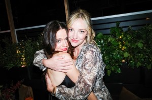 Molly Gordon and Abby Elliott