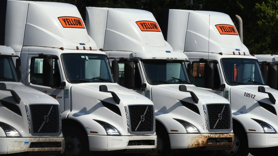 Ruling affirms that the defunct trucking firm must honor agreements with Teamsters funds, leaving pension plans among the largest creditors in Yellow’s bankruptcy.