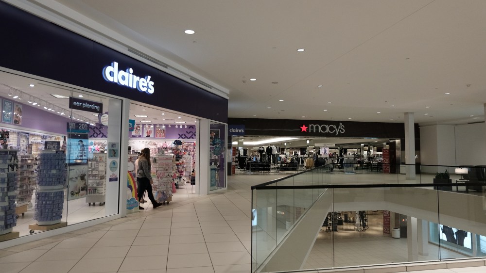 Claire's store, claire's mall store