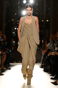 Balmain Spring 2026 Ready-to-Wear Collection at Paris Fashion Week