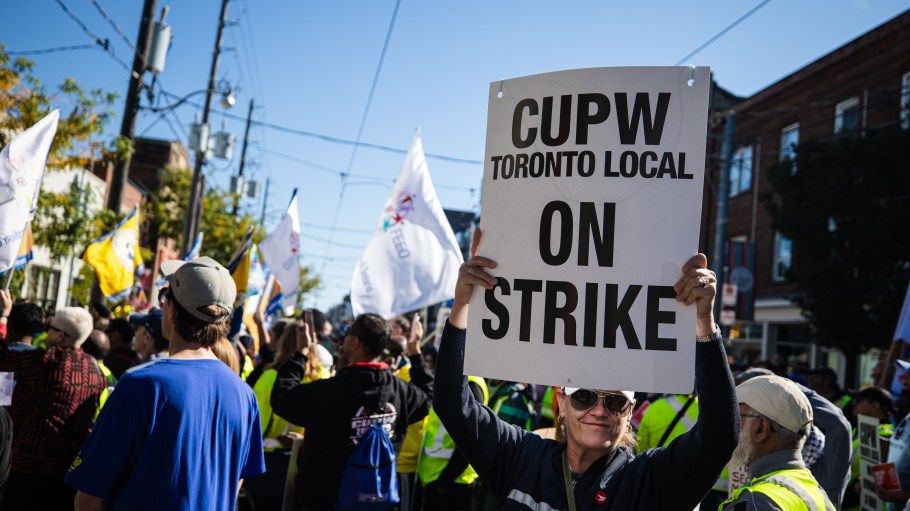 The CUPW slams proposed attrition measures, loss of lifetime security and scrapped signing bonuses amid Canada Post’s sweeping modernization push.