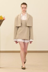 Giambattista Valli Spring 2026 Ready-to-Wear Collection at Paris Fashion Week